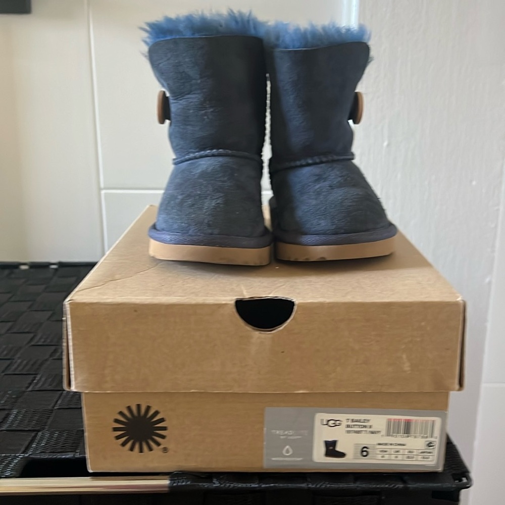 UGG Bailey Button ll Water Resistant Genuine Shearling Boots